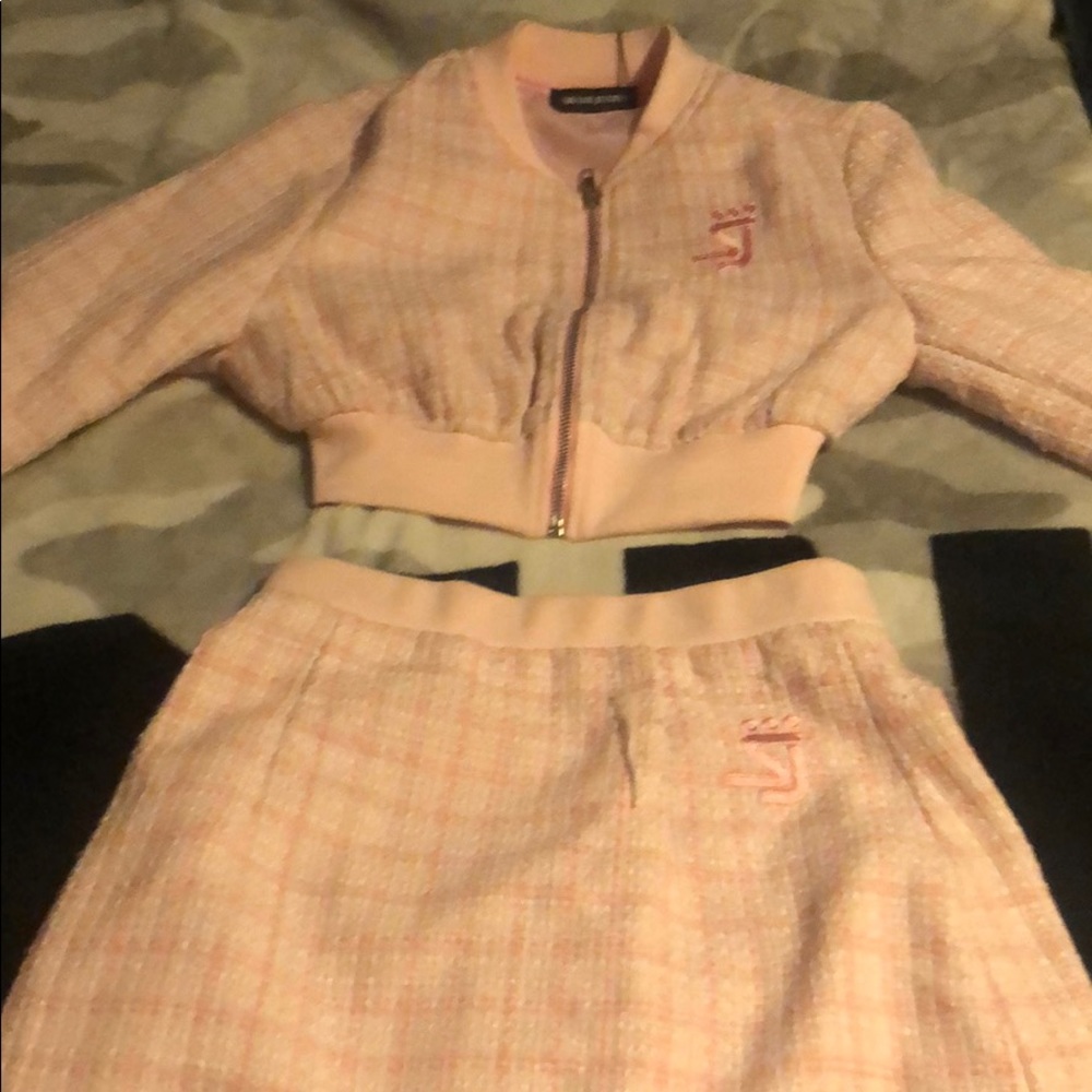 Two Peice Set